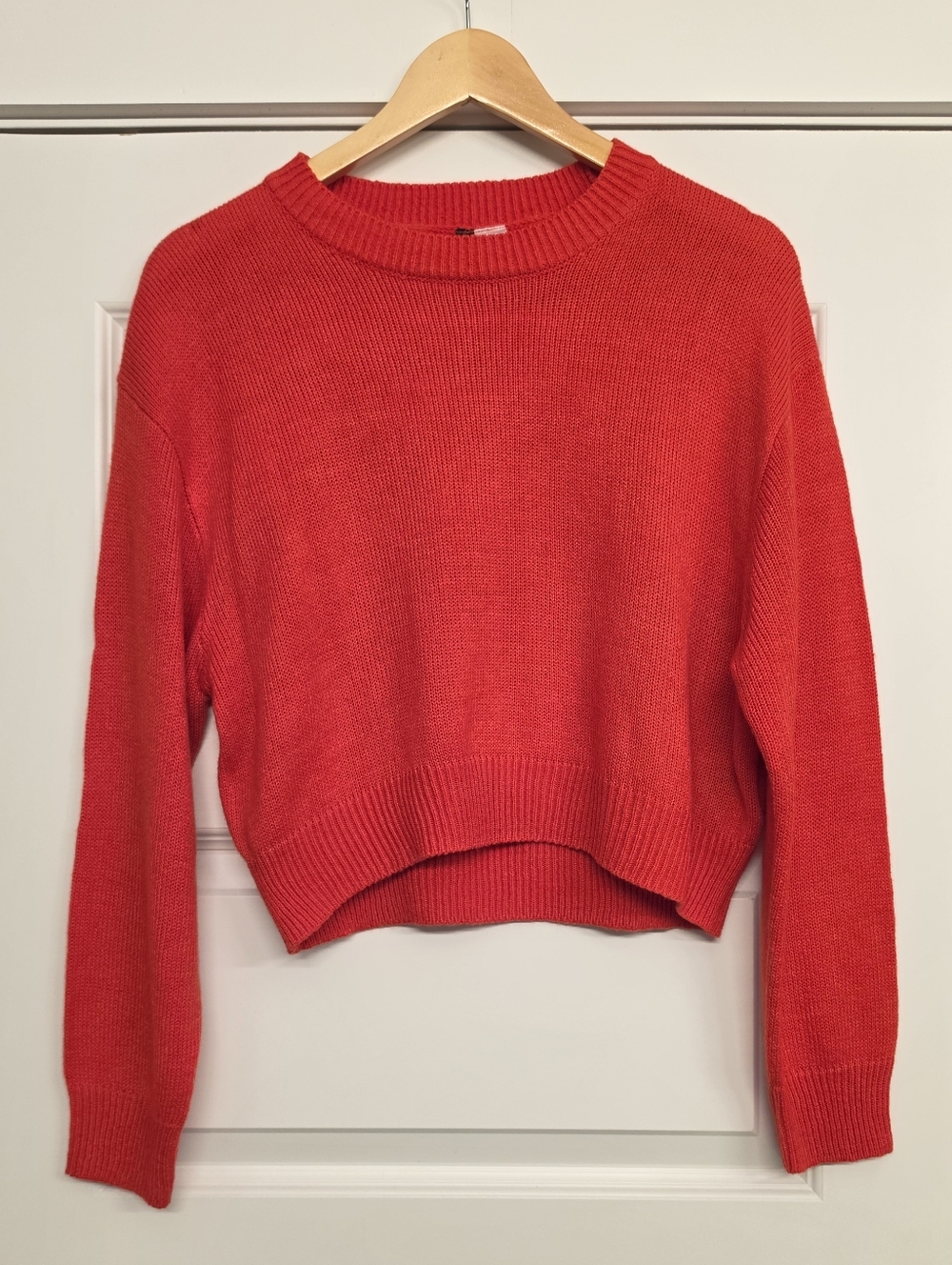NWOT H&M Divided Red Ribbed Cropped Pullover Sweater